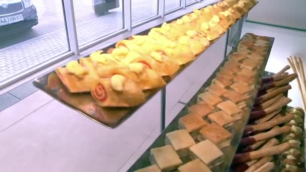 Pastelería Banquete Buffet Con Dulces Boda Cerca Mesa Buffet Dulce — Vídeo de stock