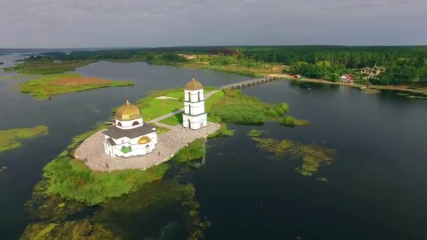 Iglesia Las Islas Vista Aérea Iglesia Transfiguración Gusinets Pueblo Ucrania — Vídeos de Stock