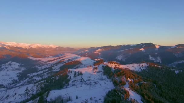 Vista Aérea Inverno Montanhas Cárpatas Nascer Sol Inverno Montanhas Cárpatas — Vídeo de Stock