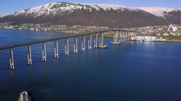 Luftaufnahme Einer Brücke Tromso Norwegen Tromso Panoramablick Skandinavische Stadt Norwegen — Stockvideo