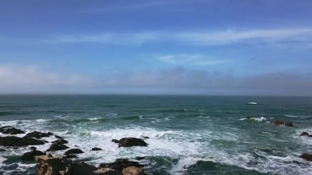 Vista Aérea Costa Rochosa Oceano Pacífico Costa Oceânica Montana Oro — Vídeo de Stock