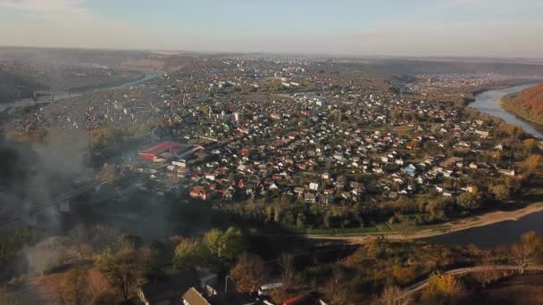 Вид Річку Навколо Міста Вид Місто Заліщики Відео Повітряних Зйомок — стокове відео