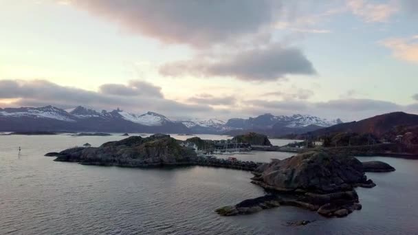 Flygfoto Soluppgången Hamn Dawn Lofoten Öarna Flygfoto Soluppgången Senja Island — Stockvideo