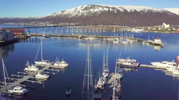 Luftaufnahme Der Brücke Tromso Norway Tromso Panorama View Skandinavische Stadt — Stockvideo