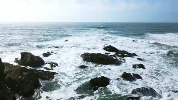 Vista Aérea Costa Rochosa Oceano Pacífico Costa Oceânica Montana Oro — Vídeo de Stock