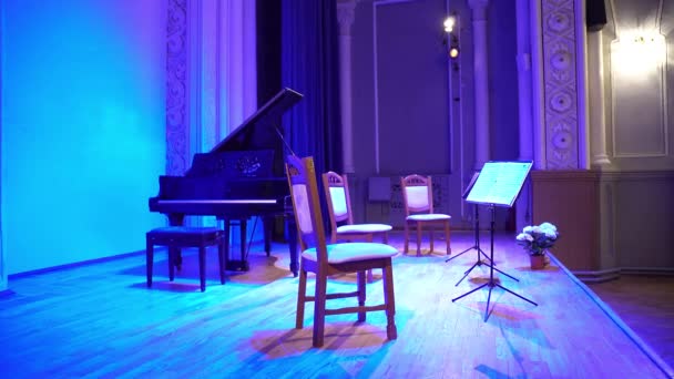 Cena Antes Concerto Música Clássica Pianos Suporte Música Cena Luz — Vídeo de Stock