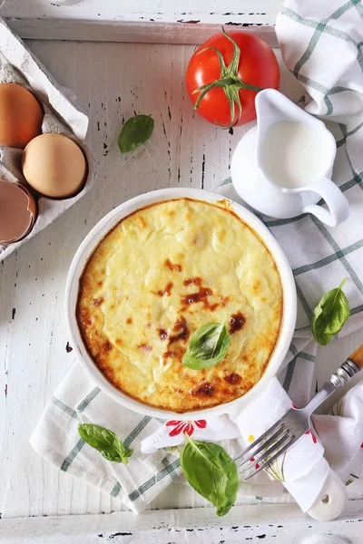 Gratin All Uovo Frittata Forno Con Purè Patate Tegame Ceramica — Foto Stock