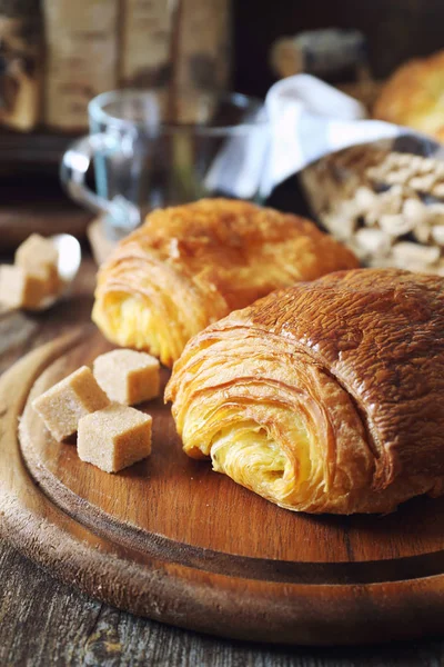 French Sweet Puff Pastry Bun Breakfast Rustic Style — Stock Photo, Image