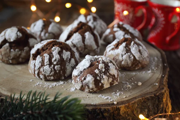 Biscuits Crinkle Chocolat Sucre Poudre Décoration Noël Style Rustique — Photo
