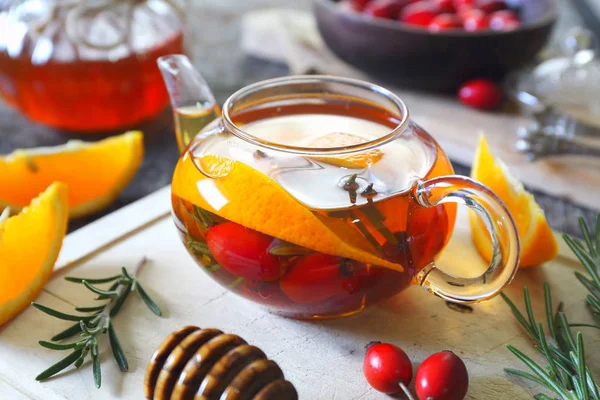 Healthy Hot Winter Beverage Rose Hip Tea Oranges Teapot Rosemary — Stock Photo, Image