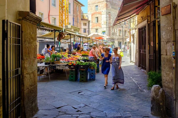 Pisa, İtalya 'da Pazar Günü
