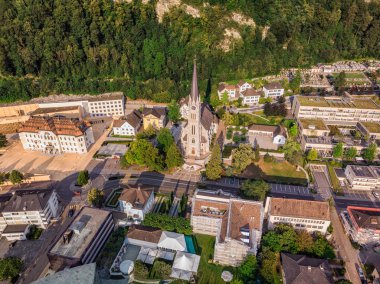 Vaduz Liechtenstein dron sermaye havadan görünümden.