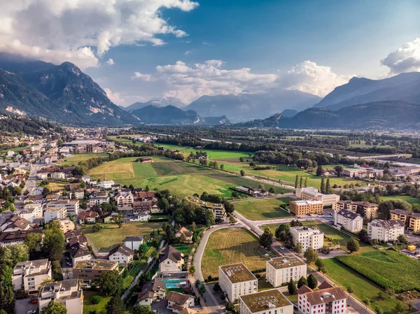 Vaduz Liechtenstein dron sermaye havadan görünümden.