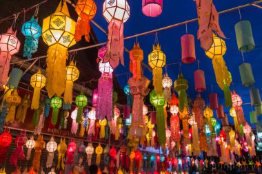 Loi Krathong fenerler