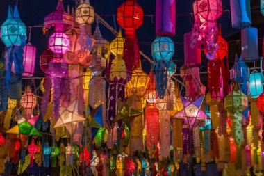 Loi Krathong fenerler