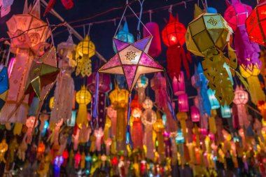 Loi Krathong fenerler