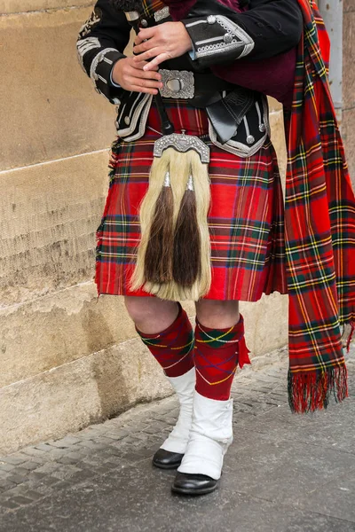 Scottish bagpiper — Stock Photo, Image