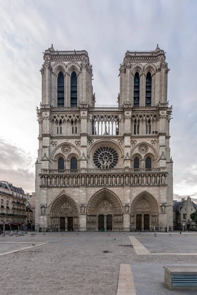 パリのロマンチックな観光スポット — ストック写真