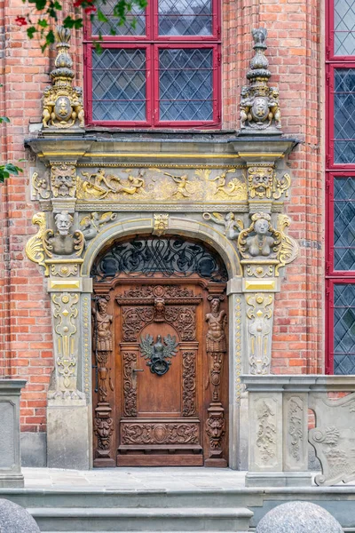 Двери и окна Европы — стоковое фото