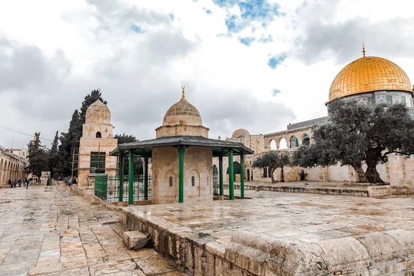 Kaya Dome çevresinde — Stok fotoğraf