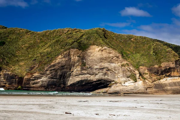 Famosas Formaciones Rocosas Playa Wharariki Parque Nacional Nelson Isla Sur — Foto de Stock