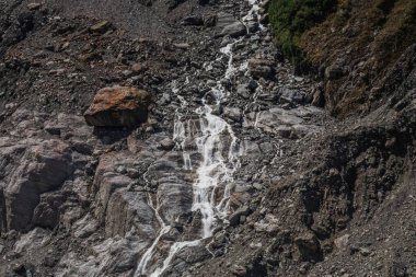 Fox Buzul Vadisi Yürüyüşü, Yeni Zelanda Şelalesi.