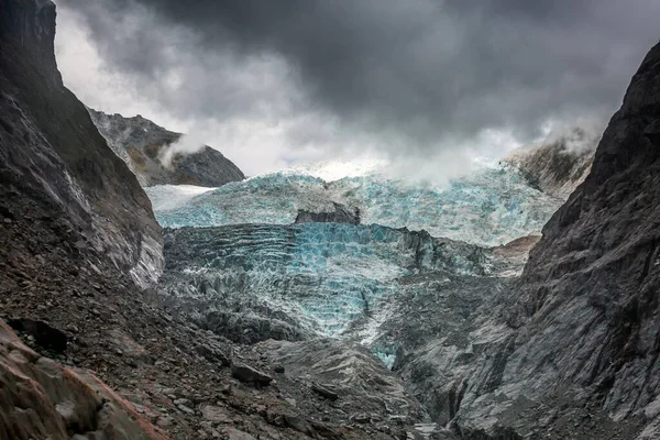 Хмари Над Льодовиком Франца Йозефа Нова Зеландія — стокове фото