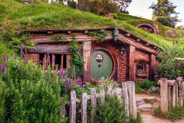 Entré Till Huset Med Rund Dörr Hobbiton Nya Zeeland Platsen — Stockfoto