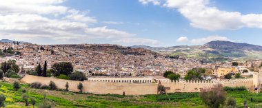 Fes, Fas, Afrika 'nın eski şehir manzarası.