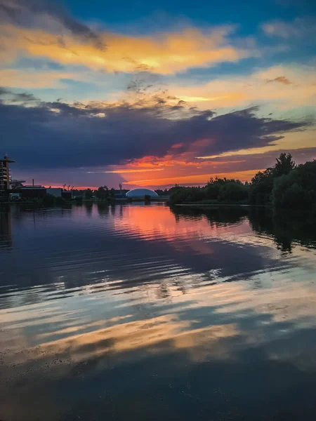 Panoramatický Pohled Západ Slunce Řeku Minsku Bělorusko — Stock fotografie