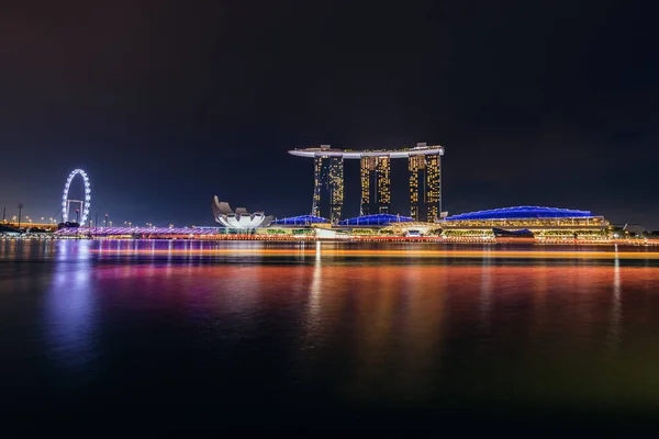 Singapore Marina Bay Widok Nocy Mostu Helix Marina Bay Sands — Zdjęcie stockowe