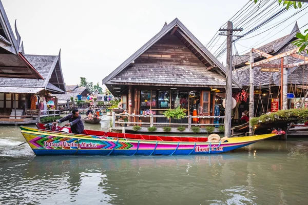 Célèbre Marché Flottant Pattaya Qui Des Bateaux Rames Traditionnels Les — Photo