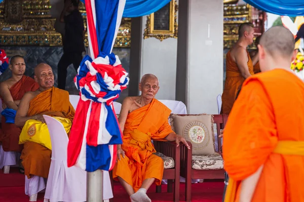 Antiguo Monje Budista Encuentra Tailandia Antiguo Templo Bangkok Tailandia Diciembre —  Fotos de Stock