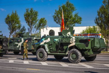 Büyük Vatanseverlik Savaşı 'ndaki zaferin 75. yıldönümü kutlamaları için askeri araçların hazırlıkları, 9 Mayıs' ta Beyaz Rusya 'nın Minsk kentinde yapılacak geçit töreni. Minsk, Belarus - 9 Mayıs 2020.