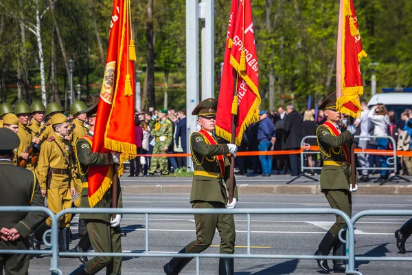 Военнослужащие Маршируют Праздновании Летия Победы Великой Отечественной Войне Парад Мая — стоковое фото