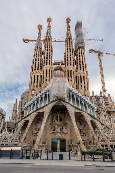 Kilátás Sagrada Familia Egy Nagy Római Katolikus Templom Barcelona Spanyolország — Stock Fotó