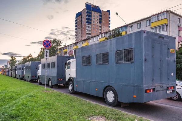 Prisoner Transport Vehicles Waiting Supporters Presidential Candidate Svetlana Tikhanovskaya Her — Stock Photo, Image
