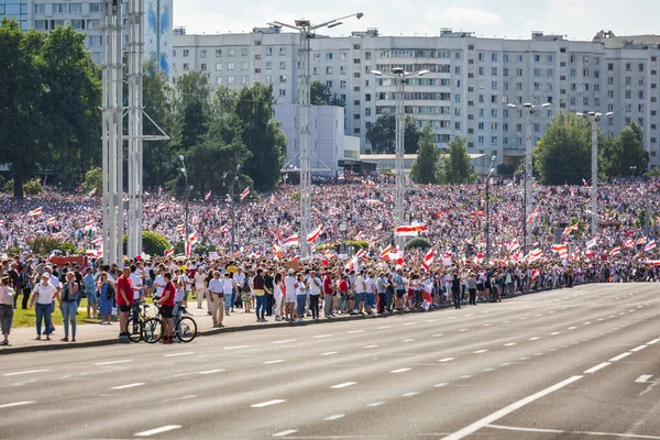 Щасливі Люди Під Час Найбільших Мирних Протестів Історії Білорусі Проти — стокове фото