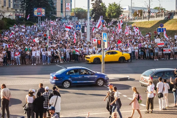 Щасливі Люди Під Час Найбільших Мирних Протестів Історії Білорусі Проти — стокове фото