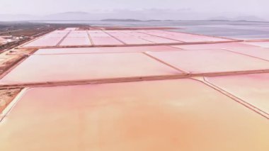 Vlore pembe tuz sahası Arnavutluk İHA 'sı