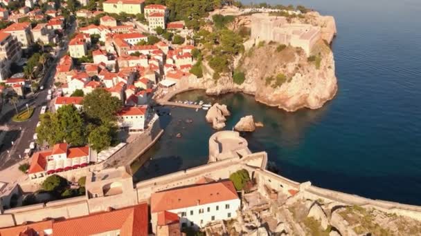 Flygfoto över kroatiska staden Dubrovnik — Stockvideo