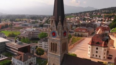 Vaduz bir Lihtenştayn başkentidir.