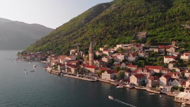 Perast cidade vista aérea Montenegro — Vídeo de Stock
