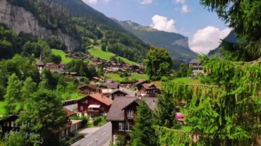 Güzel Staubbachfall şelalesi İsviçre Avrupa