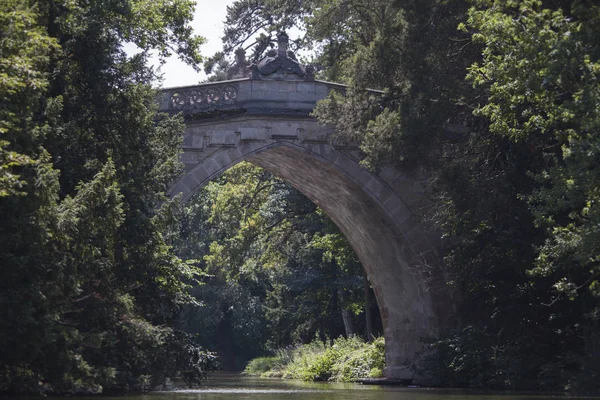 Gamla Bron Laxenburg Fäll Slott Vid Sjön Niederösterreich — Stockfoto