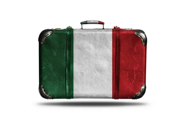 Seyahat Vintage Deri Bavul İtalya Bayrağı ile Beyaz Arka Plan Üzerinde İzole — Stok fotoğraf