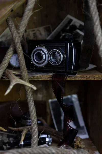 Vintage Filmcamera Oude Foto Oude Houten Kist — Stockfoto