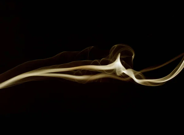 Vlna Zlatého Kouře Izolovaná Černé — Stock fotografie