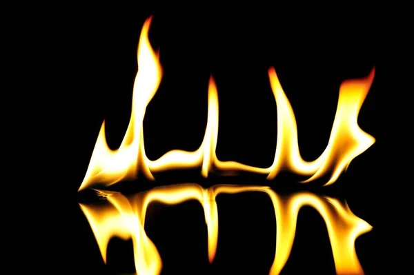 ไฟไหม บนพ นหล — ภาพถ่ายสต็อก