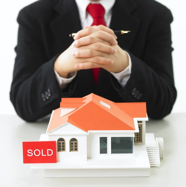 We can help you get top dollar when you sell your house